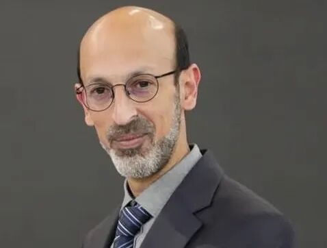 1年发表120篇论文，知名高校院长深陷论文批发丑闻